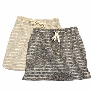 Small set/2 skirts